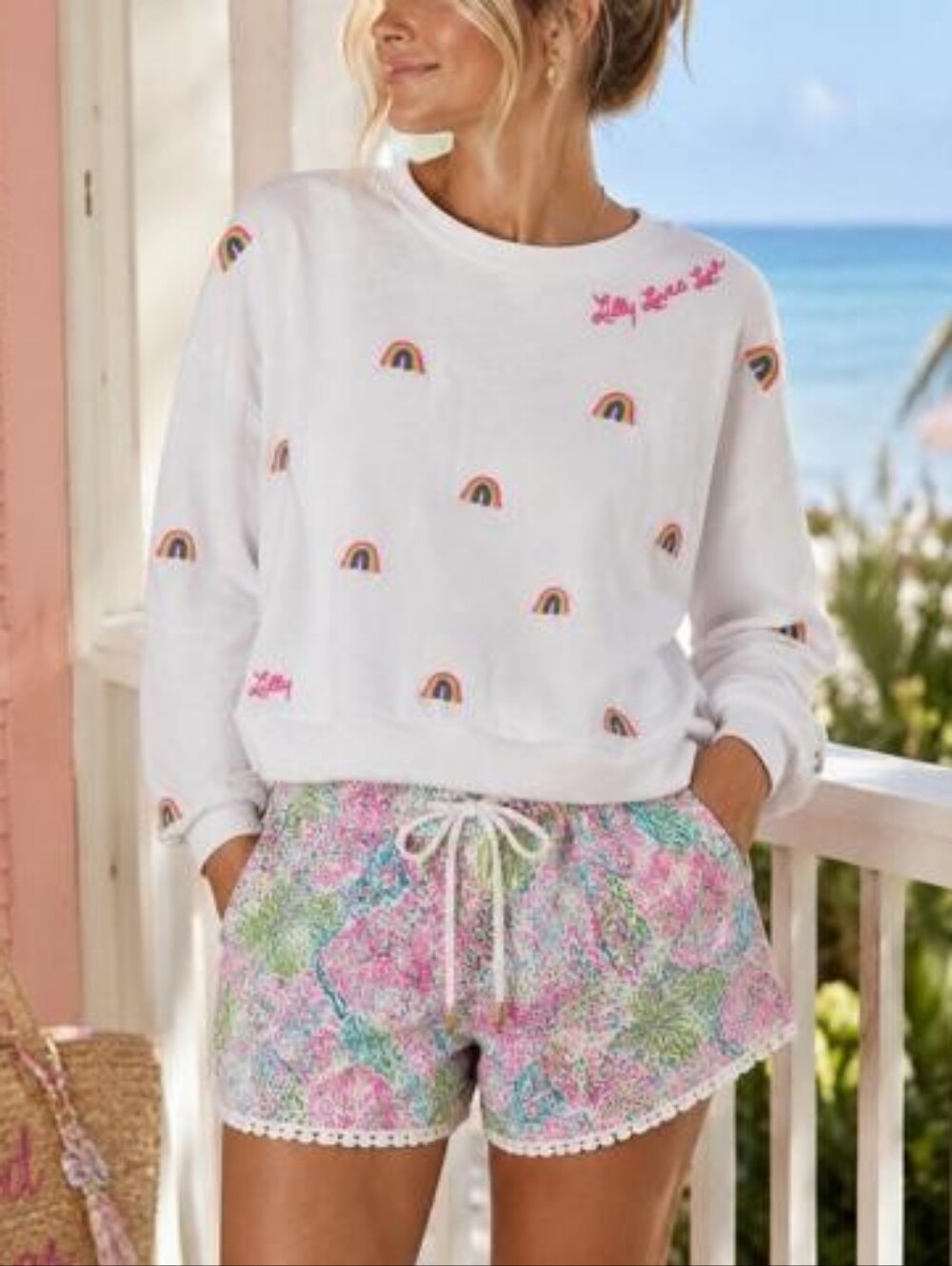 EUC Lilly Pulitzer White Rainbow Embroidered Sweatshirt Top XXL Lilly Loves Love